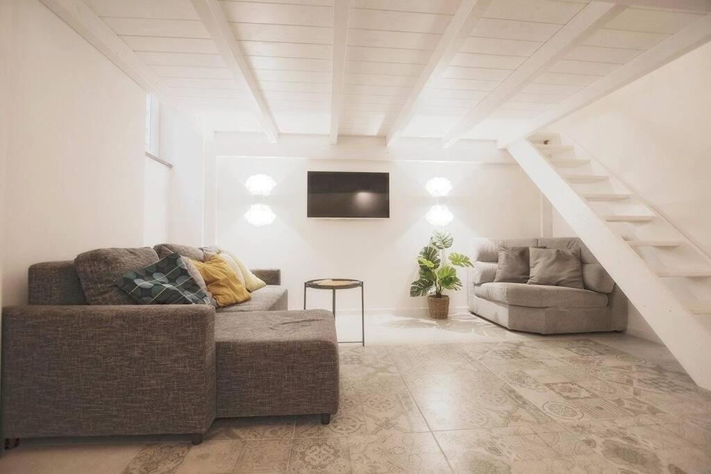 Beautifully Renovated Loft In Trastevere Rzym Zewnętrze zdjęcie