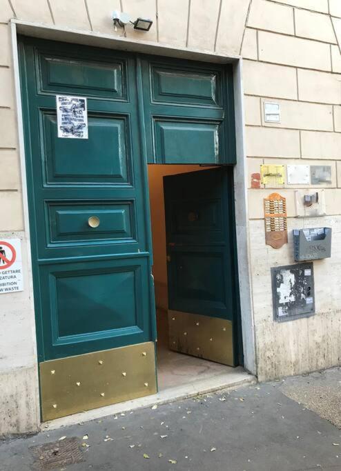 Beautifully Renovated Loft In Trastevere Rzym Zewnętrze zdjęcie